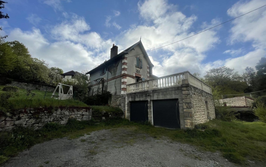 BOUSSAC IMMOBILIER : Maison / Villa | FELLETIN (23500) | 180 m2 | 119 800 € 