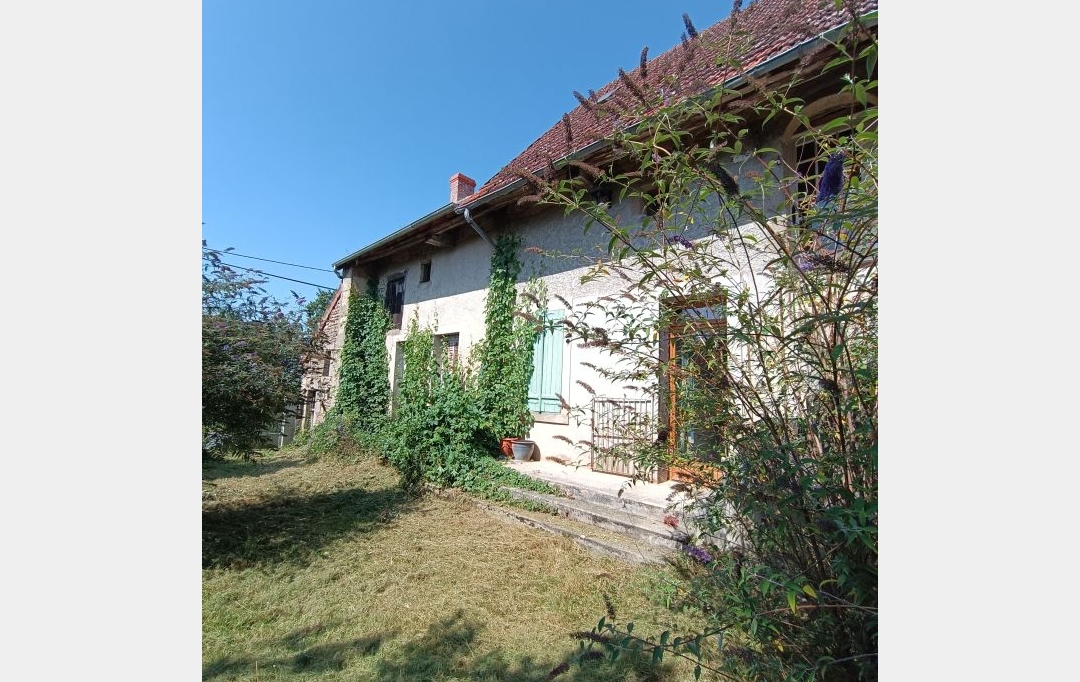 BOUSSAC IMMOBILIER : Maison / Villa | CROZON-SUR-VAUVRE (36140) | 75 m2 | 55 500 € 