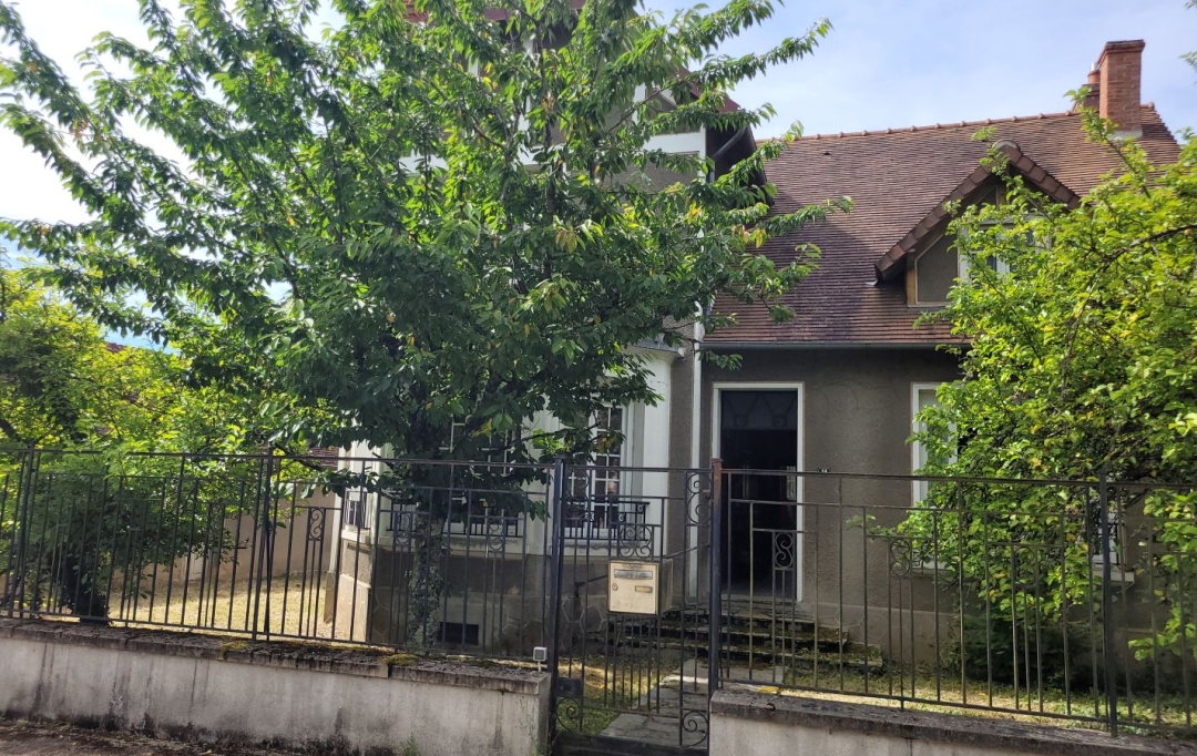 BOUSSAC IMMOBILIER : Maison / Villa | BOUSSAC (23600) | 150 m2 | 82 000 € 