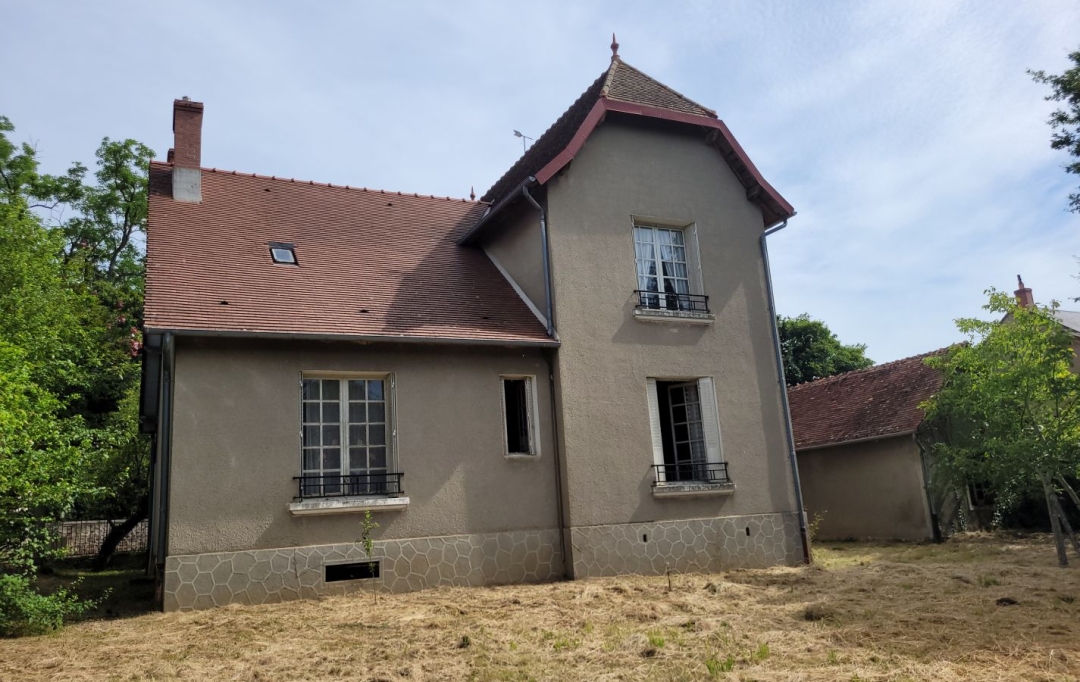 BOUSSAC IMMOBILIER : Maison / Villa | BOUSSAC (23600) | 150 m2 | 82 000 € 