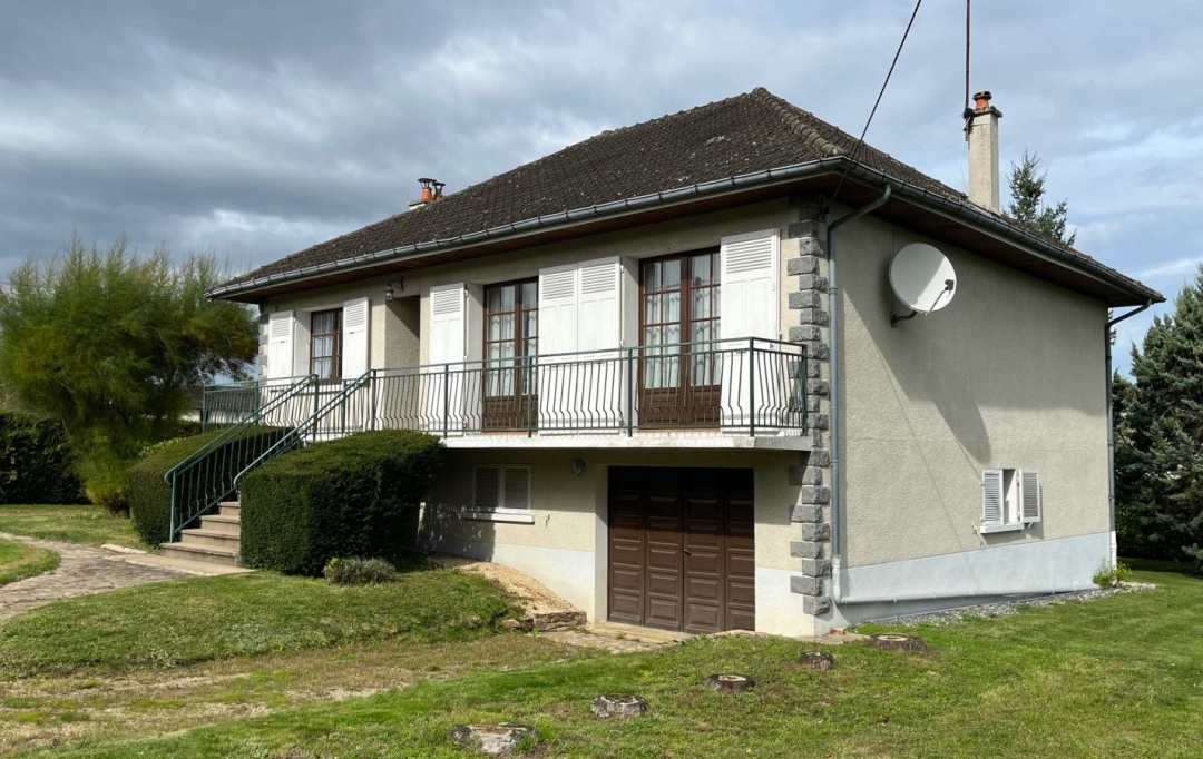 BOUSSAC IMMOBILIER : Maison / Villa | SAINT-SILVAIN-BAS-LE-ROC (23600) | 100 m2 | 145 000 € 