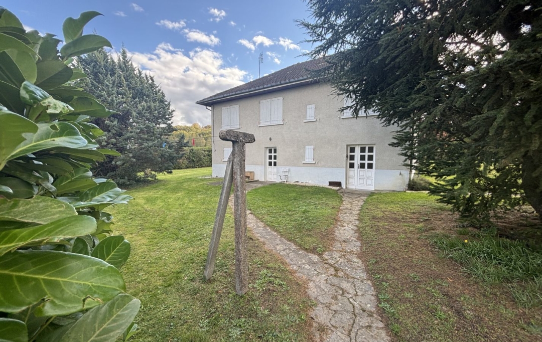 BOUSSAC IMMOBILIER : Maison / Villa | SAINT-SILVAIN-BAS-LE-ROC (23600) | 100 m2 | 145 000 € 