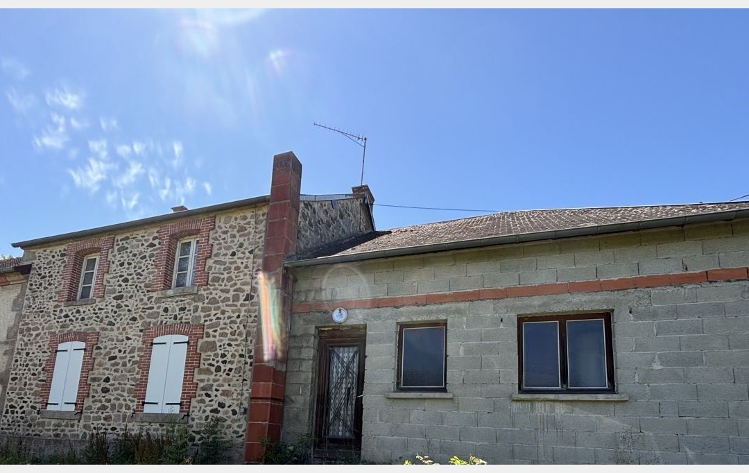 BOUSSAC IMMOBILIER : House | CLUGNAT (23270) | 130 m2 | 29 000 € 